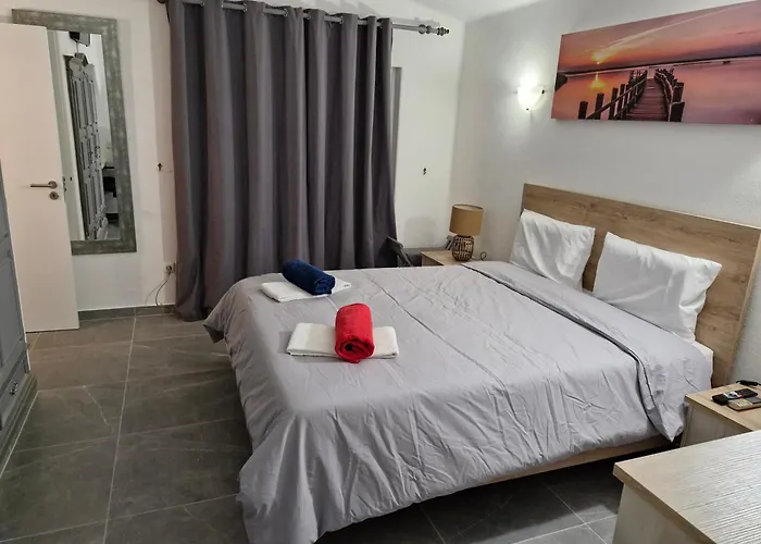 Eira Dos Moinhos Carvoeiro (Lagoa)